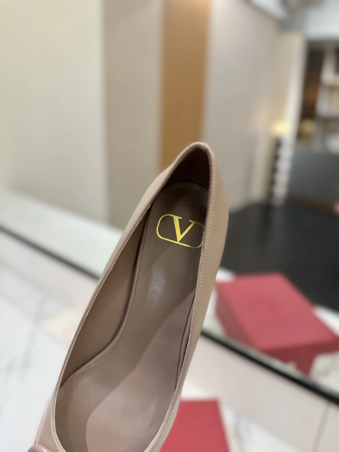 COCO-- V1859ti9o 1W2S0EN0MZFP45 Heel height：4.5CM goatskin Calfskin item:E-X138C3026